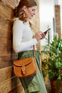 Legacy Crossbody-Medium