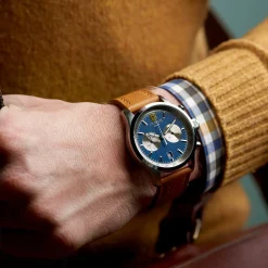 43Mm Quartz Chronograph Multi Function Leather Strap Watch Men's